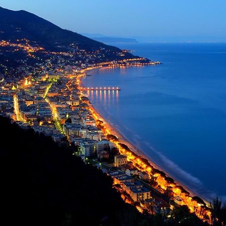 Gigi'S House Apartment Alassio Exterior photo